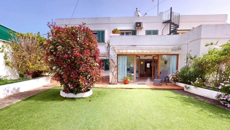 Erdgeschosswohnung-mit-groem-sonnigem-Garten-in-Santa-Ponsa-04102026_151619 Santa Ponsa Erdgeschosswohnung Erdgeschosswohnung mit gro�em, sonnigem Garten und Gemeinschaftspool in Santa Ponsa