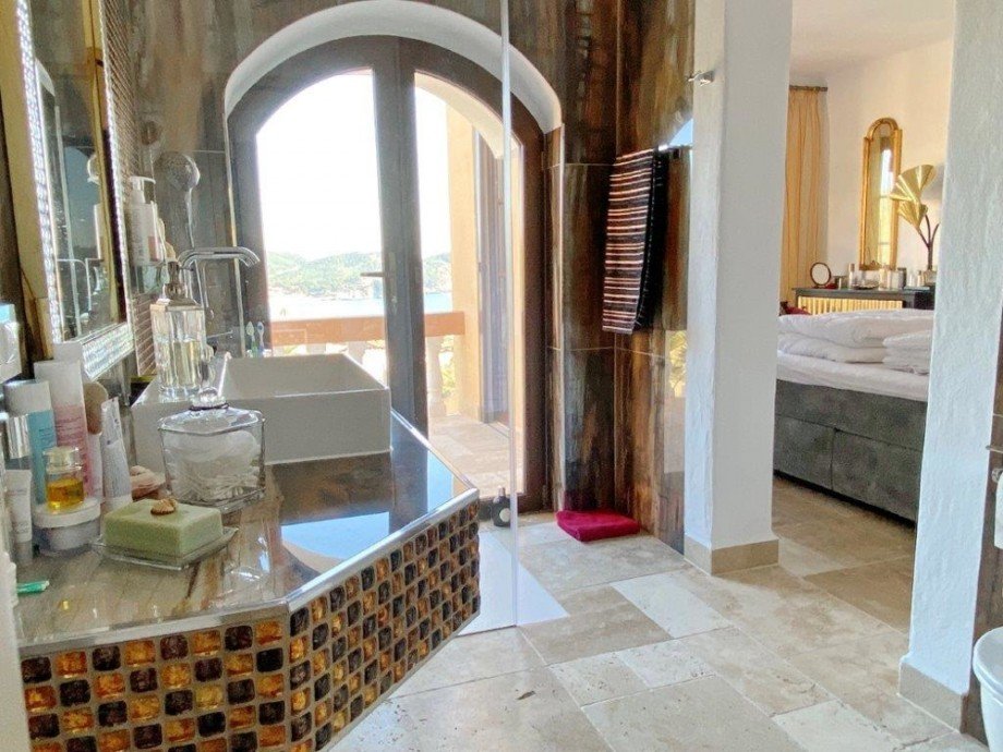 Badezimmer mit Meerblick-Bathroom with sea view Penthousewohnung Calvi� / Peguera