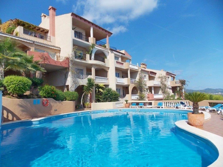 Apartment with sea views for sale in Paguera Terrassenwohnung Paguera