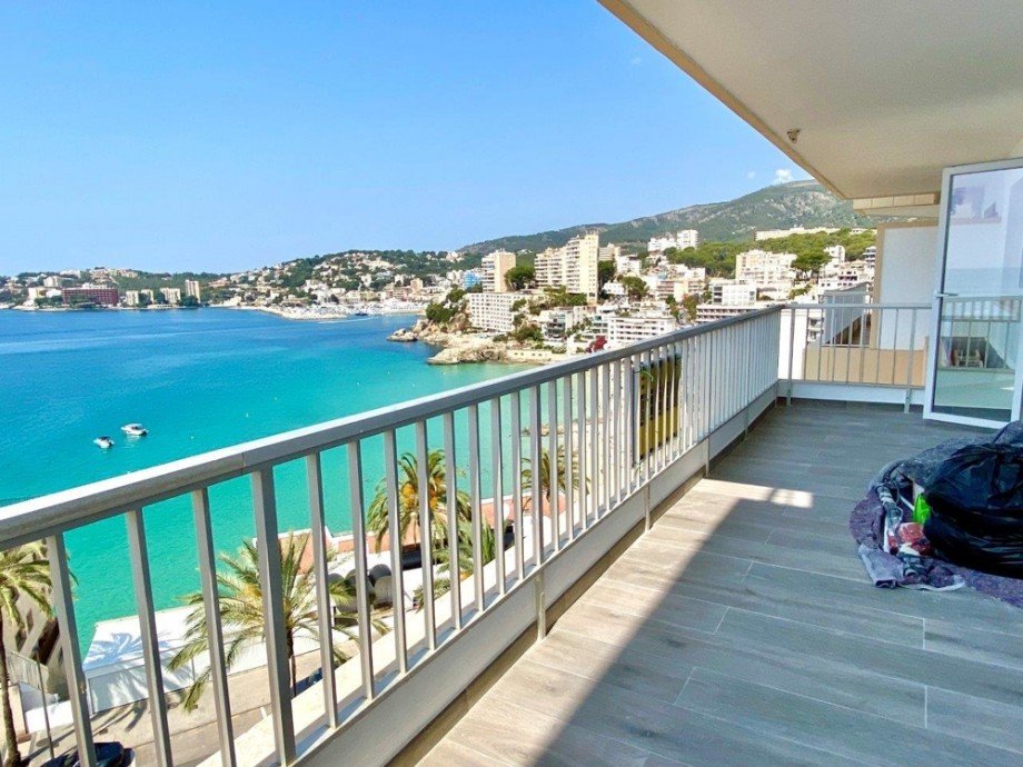 Luxury flat with sea views in Cala Mayor-Palma for sale (3) Terrassenwohnung Palma de Mallorca