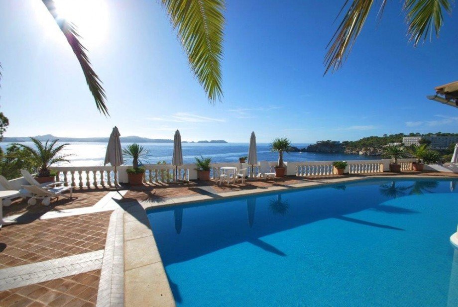 Luxury flat direct by the sea in Cala Fornells for sale (10) Terrassenwohnung Cala Fornells