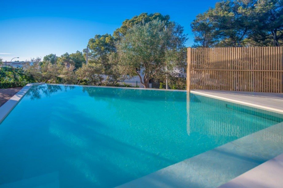 Piscina Villa Calvi� / Santa Pon�a