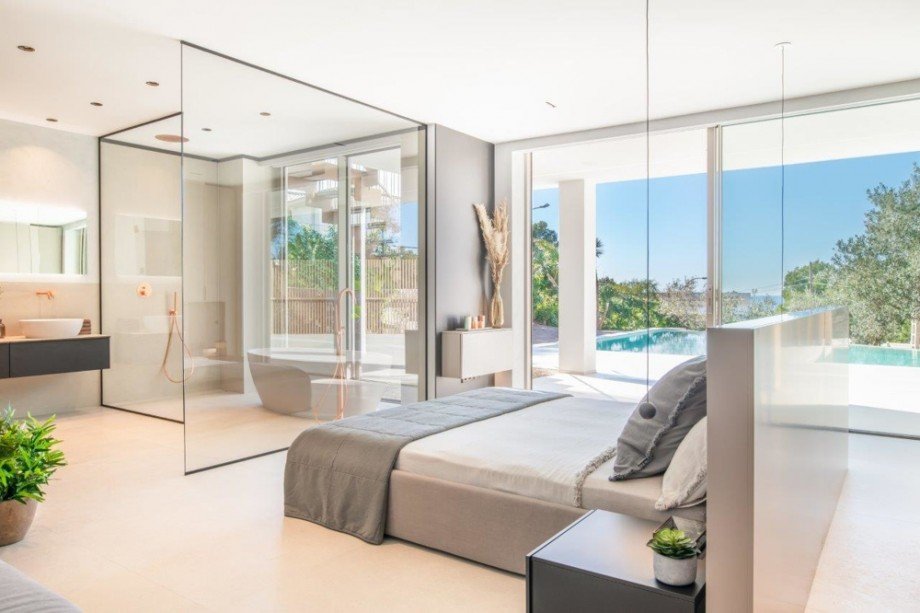 SZ 2 mit Bad Villa Calvi� / Santa Pon�a