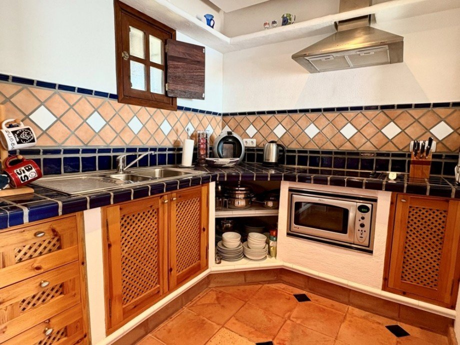Mallorquinische K�che-Majorcan kitchen-Apartment Cala Fornells Terrassenwohnung Peguera / Peguera