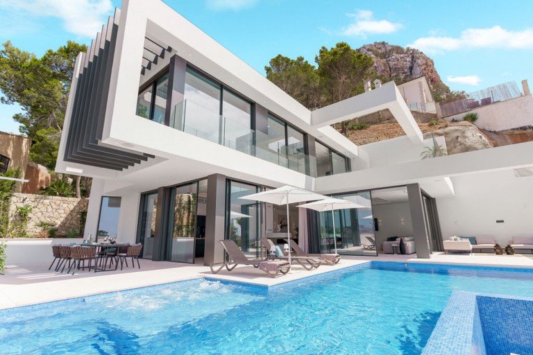 _DSC8252 Andratx / Port dAndratx Villa Neubau-Luxus-Villa mit spektakul�rem Meerblick und gro�en Terrassen in Port Andratx-Cala Llamp!