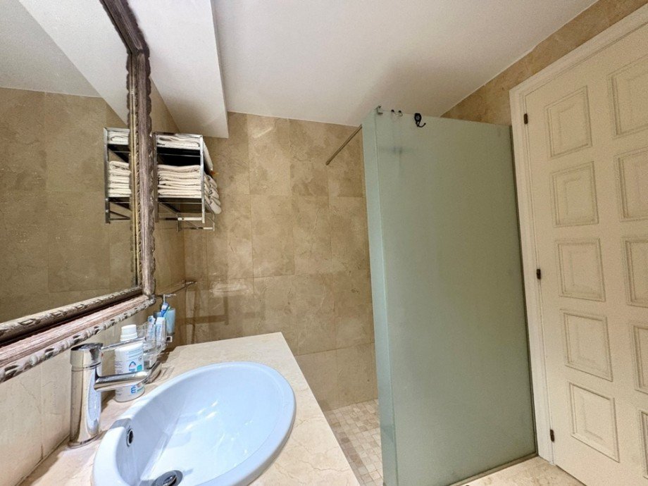 Apartment with sea views in Paguera for sale (5) Terrassenwohnung Paguera