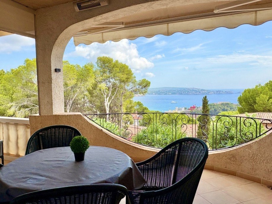 Paguera-Wohnung mit gro�er Terrasse und Meerblick Terrassenwohnung Paguera