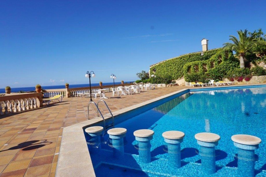 Heated community pool-Beheizter Gemeinschaftspool Penthousewohnung Calvi� / Peguera