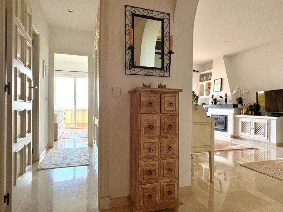 Apartment with sea views in Paguera for sale (2) Terrassenwohnung Paguera