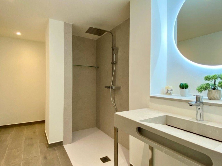 Traumhafte Wohnung mit Meerblick in Cala Mayor-Palma zu verkaufen (3) Terrassenwohnung Palma de Mallorca
